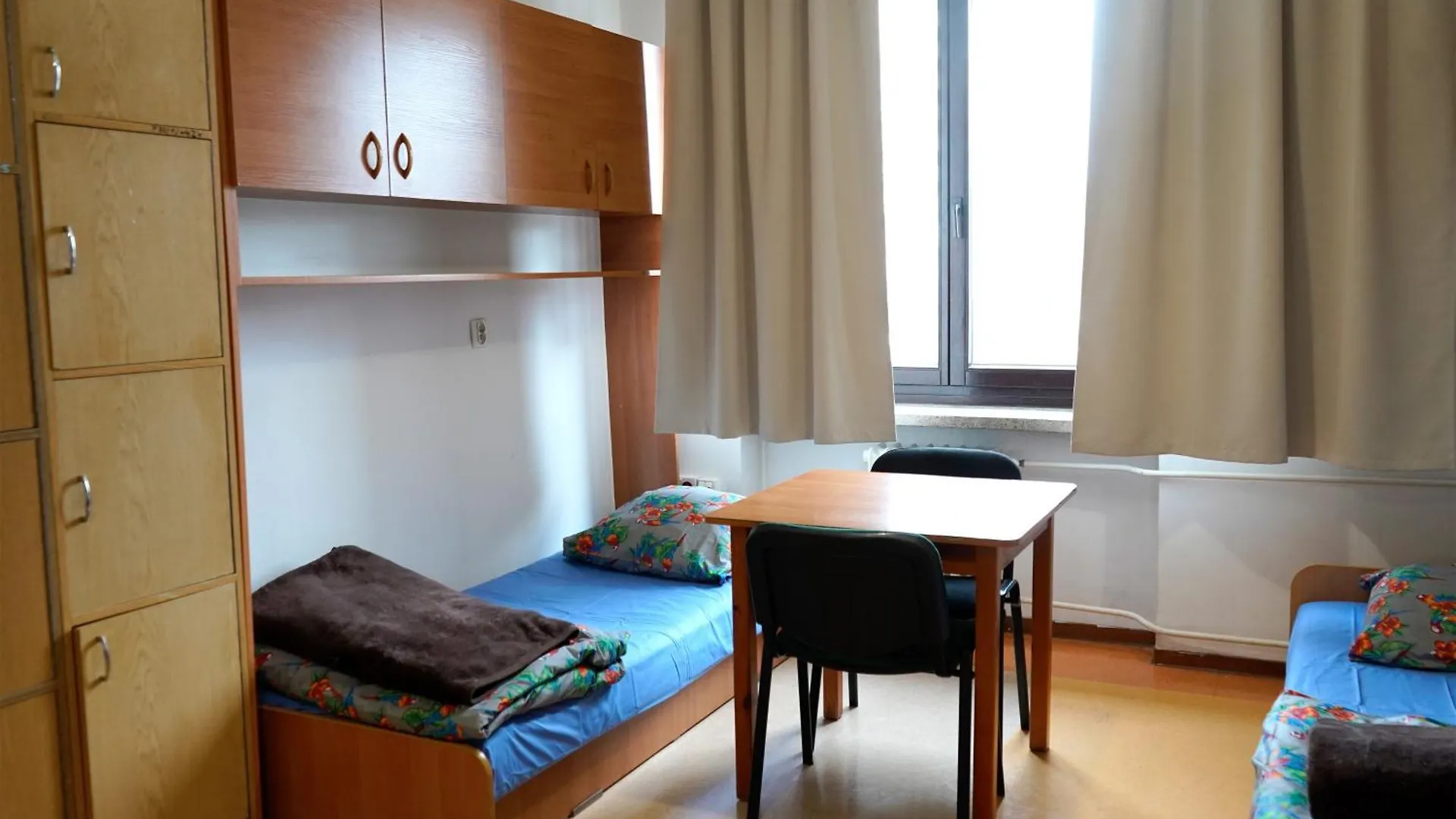 Dom Studencki Centaur Pansiyon Wroclaw Polonya